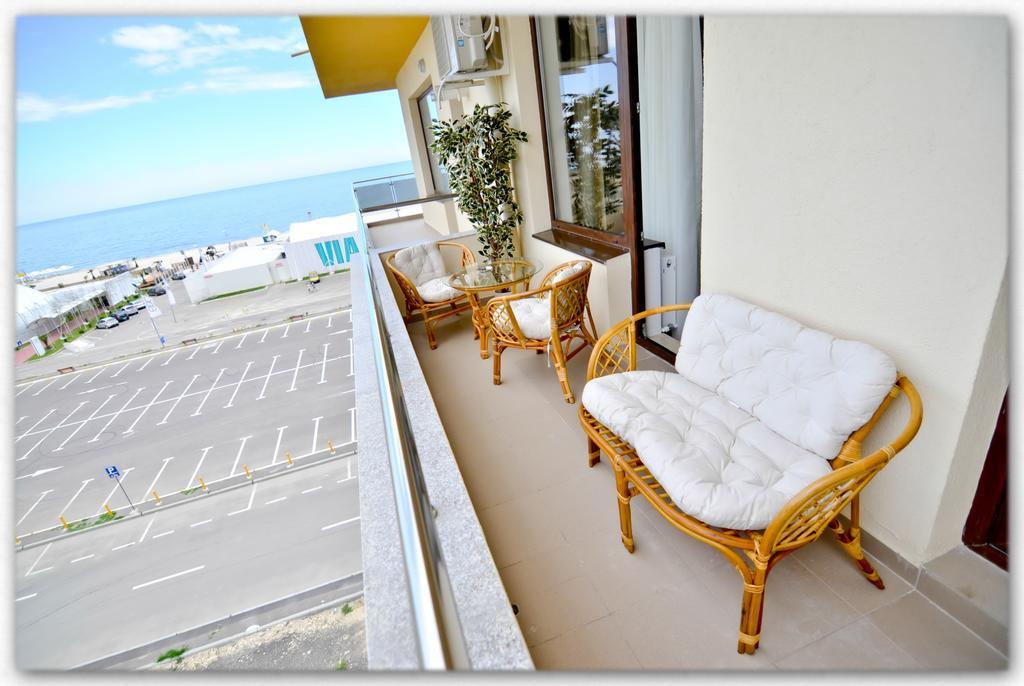 Summerland Luxury Studios By The Sea Mamaia Oda fotoğraf